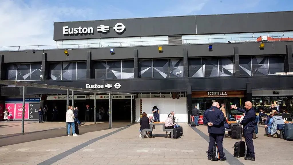 An image showing the main entrance of London Euston train station, the closest station for the Voice 21 Speaking Summit